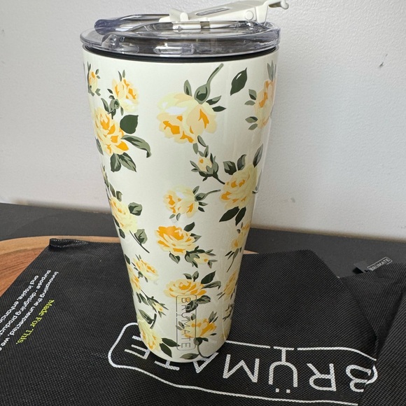 BrüMate NAV XL 32oz Tumbler – Limited Edition Cottage Rose